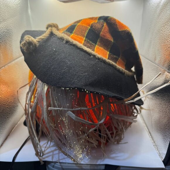 Halloween Pumpkin LED Light-Up Jack-O-Lantern With Straw Hat & Checkered Hat Dec - Picture 3 of 5